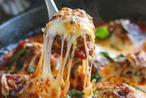italian-meatballs-marinara-cheese